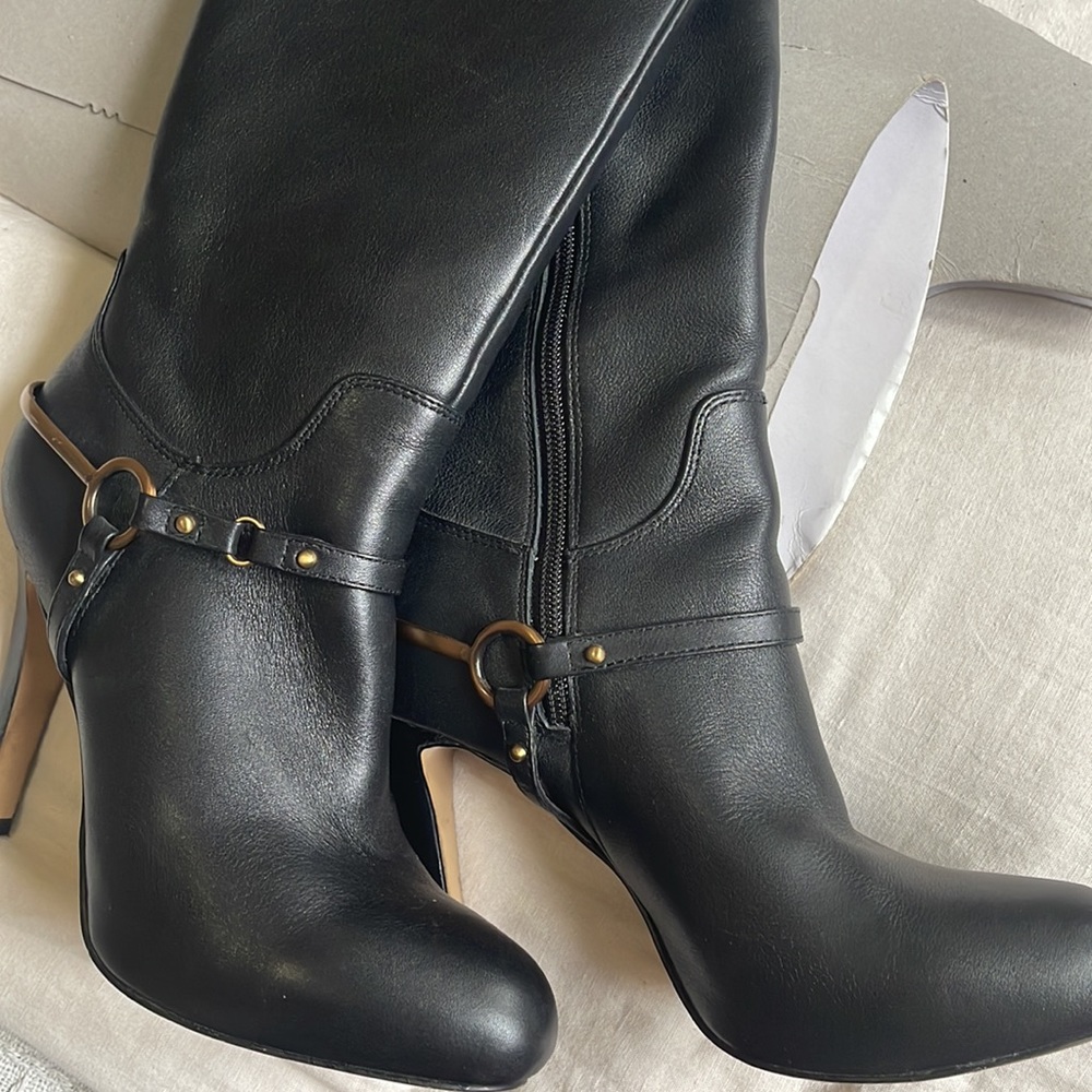 Beautiful ISOLA Boot - Picture 11 of 14